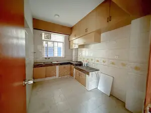 3bdrm Apartment in Basundhara for Sale