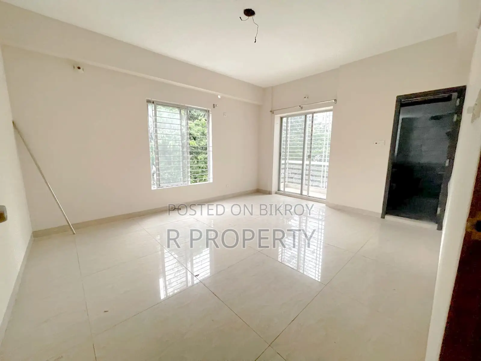 3bdrm Apartment in Basundhara for Sale
