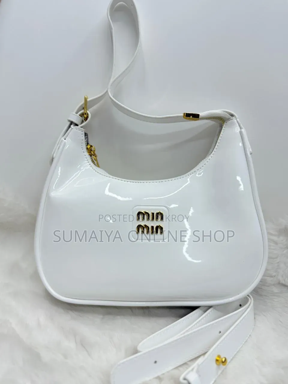 New Minmin Glossy Purse