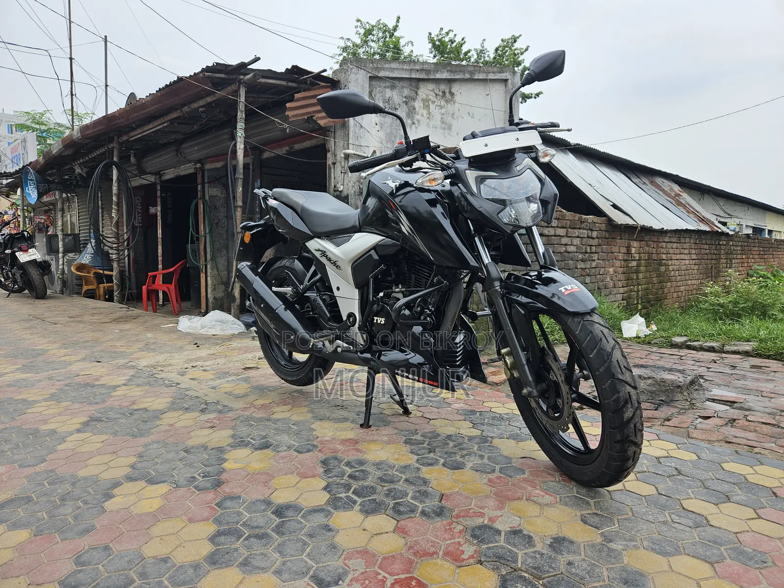 TVS Apache RTR 160 4V 2021 Black