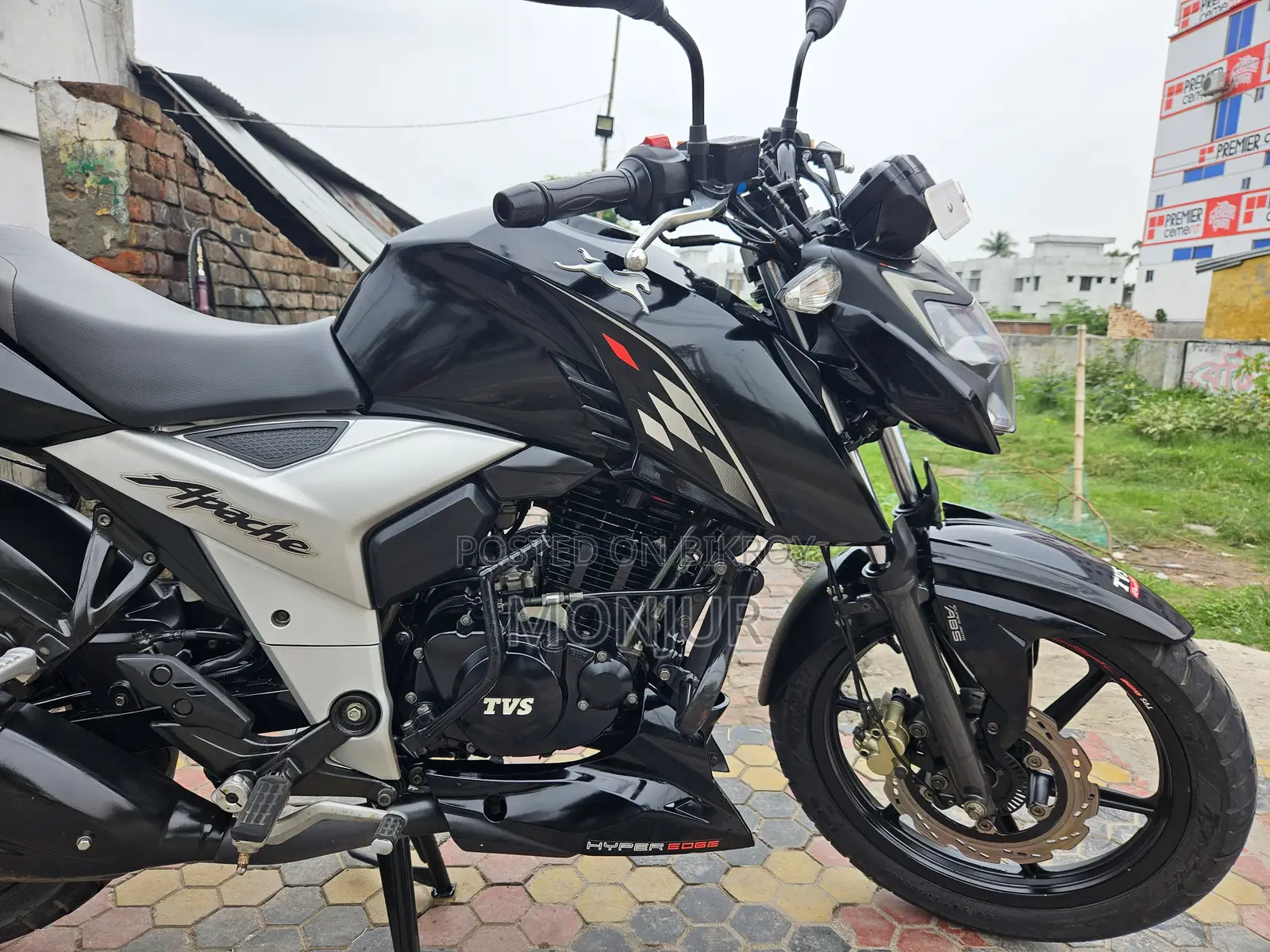 TVS Apache RTR 160 4V 2021 Black