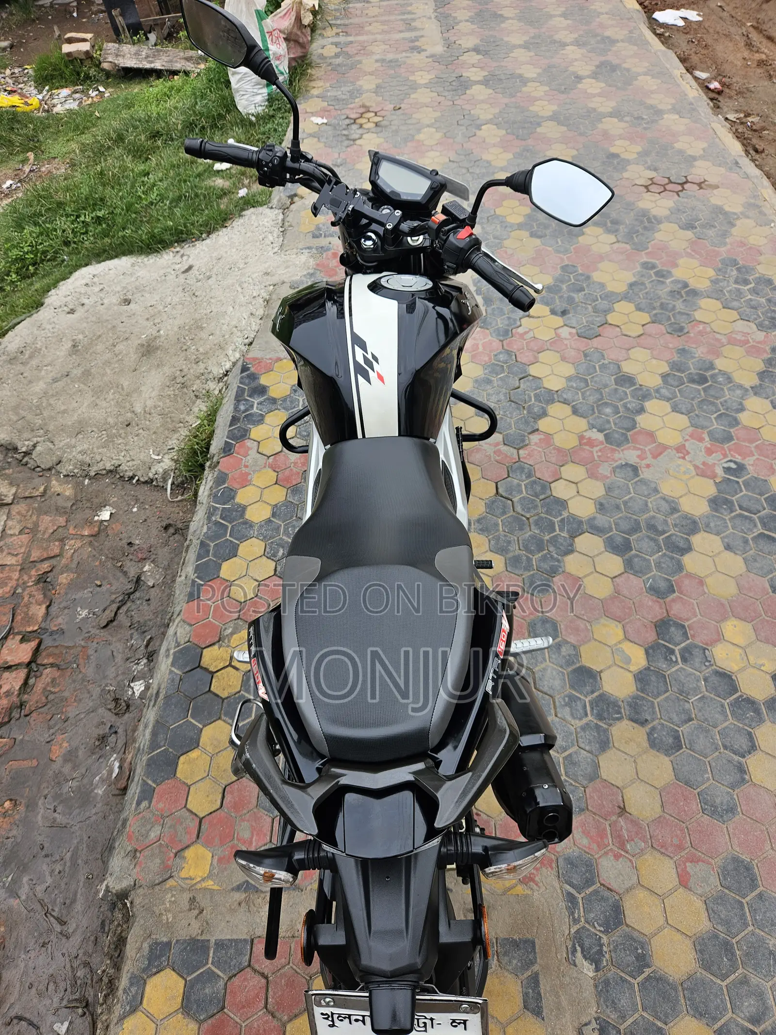 TVS Apache RTR 160 4V 2021 Black