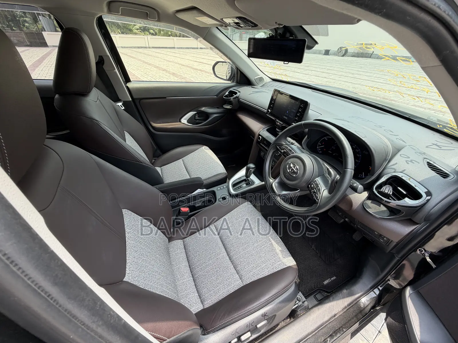 Toyota Yaris Cross 1.5 Hybrid FWD 2021 Black