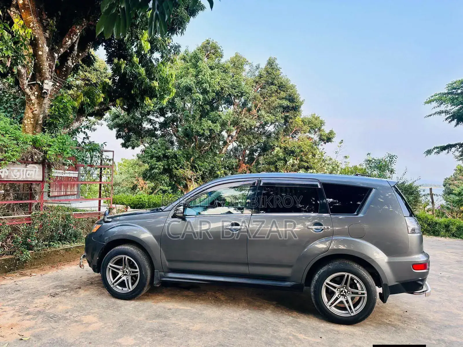 Mitsubishi Outlander 2010 Gray