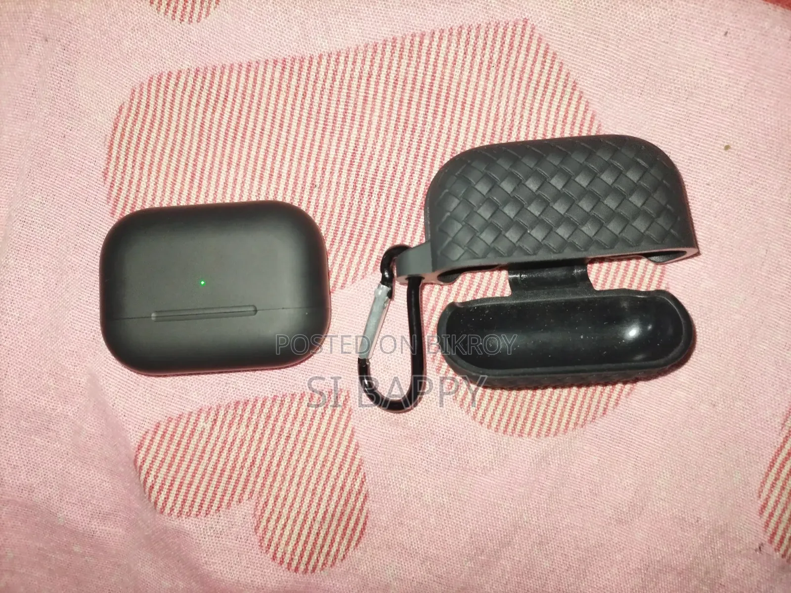 Apple Airpods Pro (2nd Generation) Dubai Variant