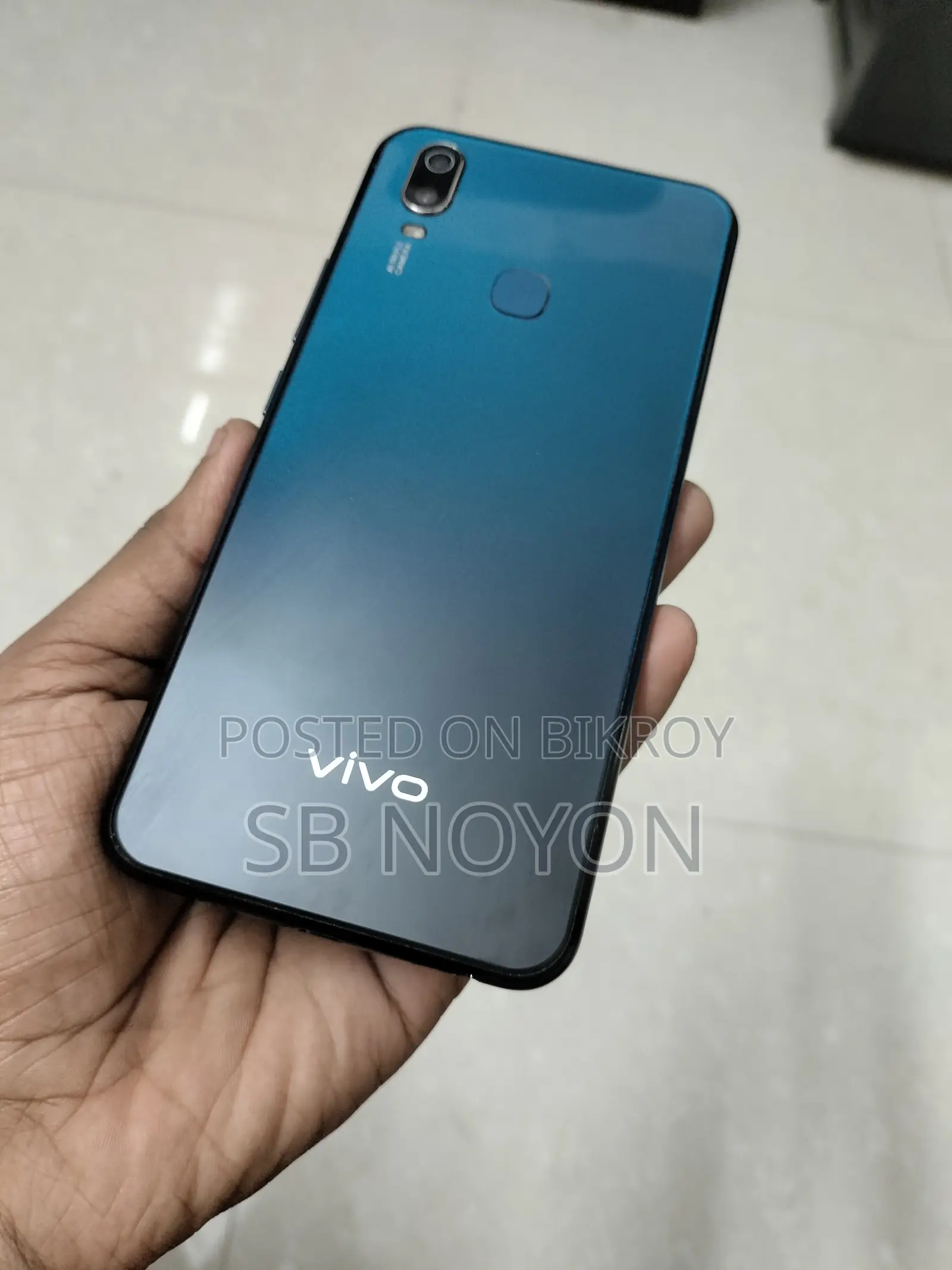 Vivo Y11 32 GB Blue