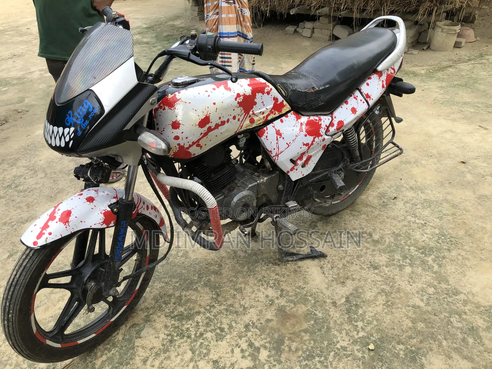 মোটরসাইকেল ২০১৫ সিলভার