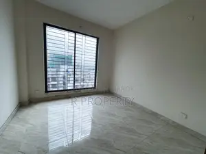 4-bedroom Apartment in Basundhara for sale