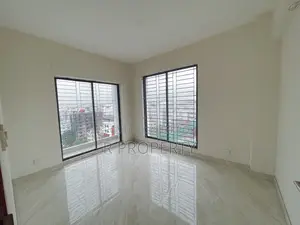 4-bedroom Apartment in Basundhara for sale