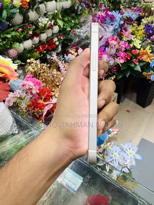 নতুন অ্যাপল আইফোন ১২ ১২৮ জিবি সাদা