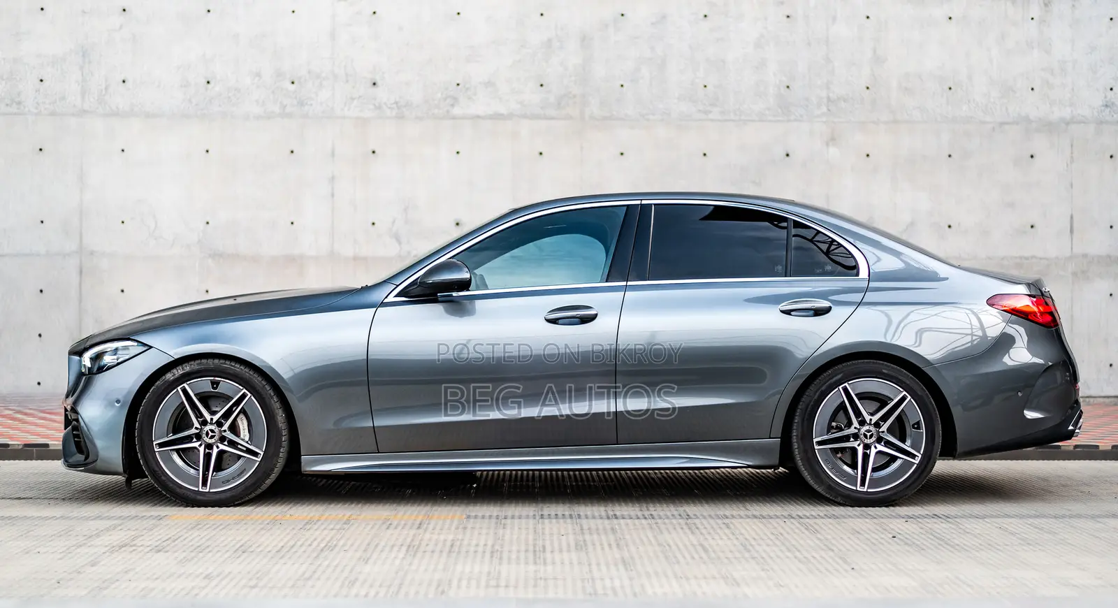 Mercedes-Benz C200 2022 Gray