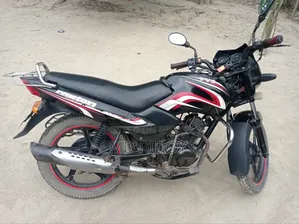 টিভিএস মেট্রো ২০১৪ কালো