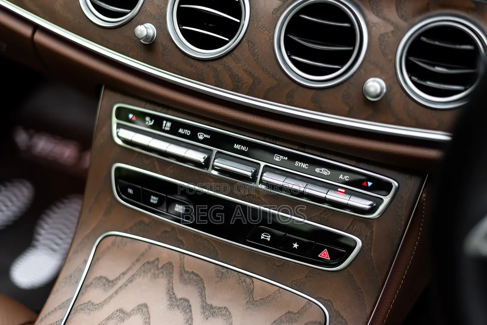 Mercedes-Benz E-Class 2023 Blue