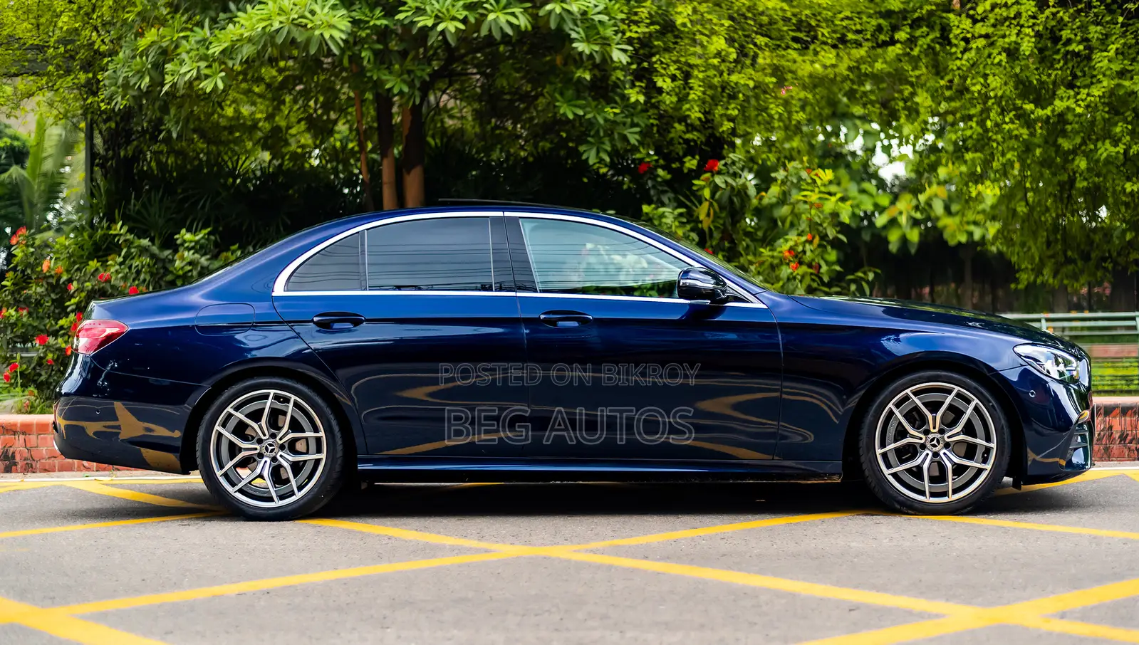 Mercedes-Benz E-Class 2023 Blue