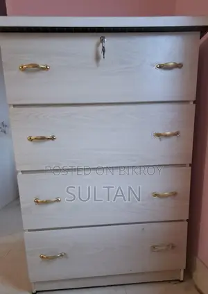 Wardrobe 4 Drawer 2.5x4 Feet