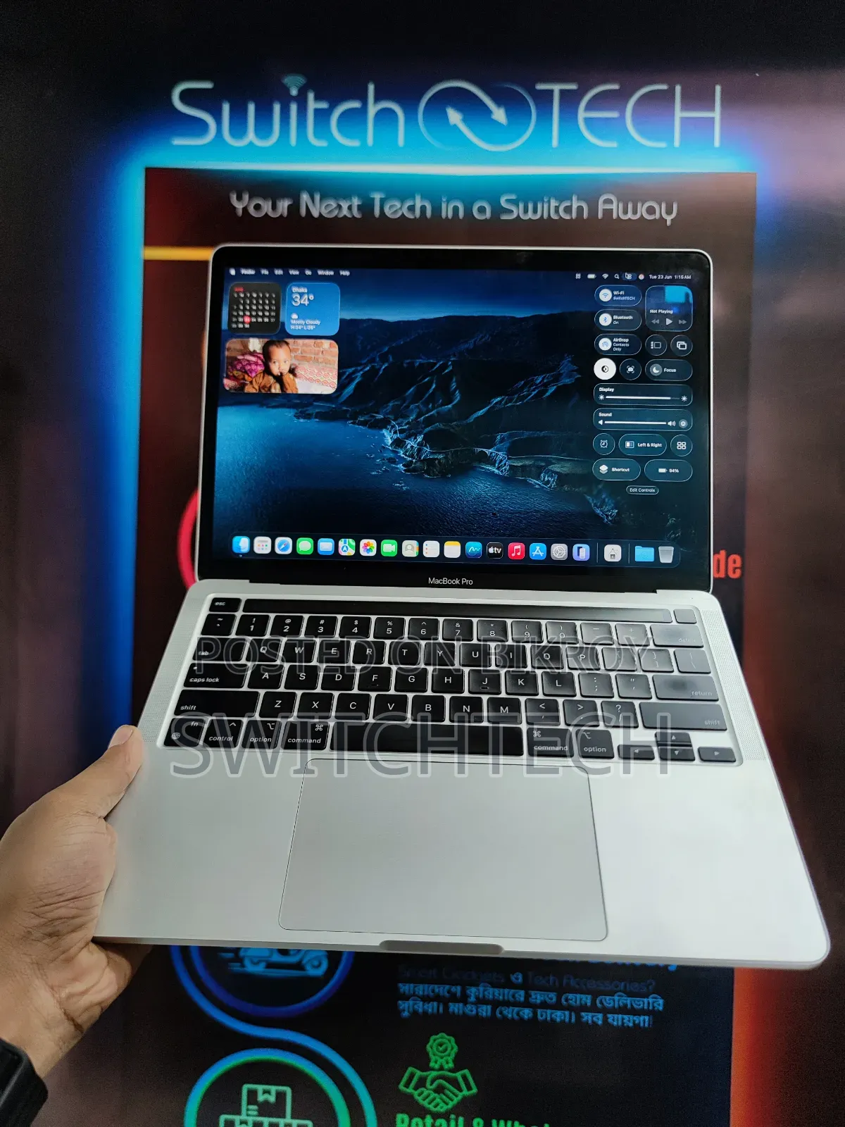 Laptop Apple MacBook Pro 2022 M2 8GB Apple M2 SSD 512GB