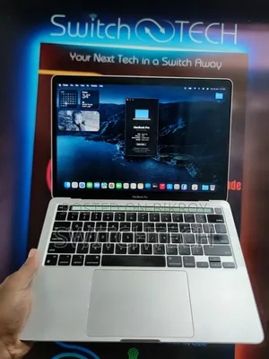Laptop Apple MacBook Pro 2022 M2 8GB Apple M2 SSD 512GB