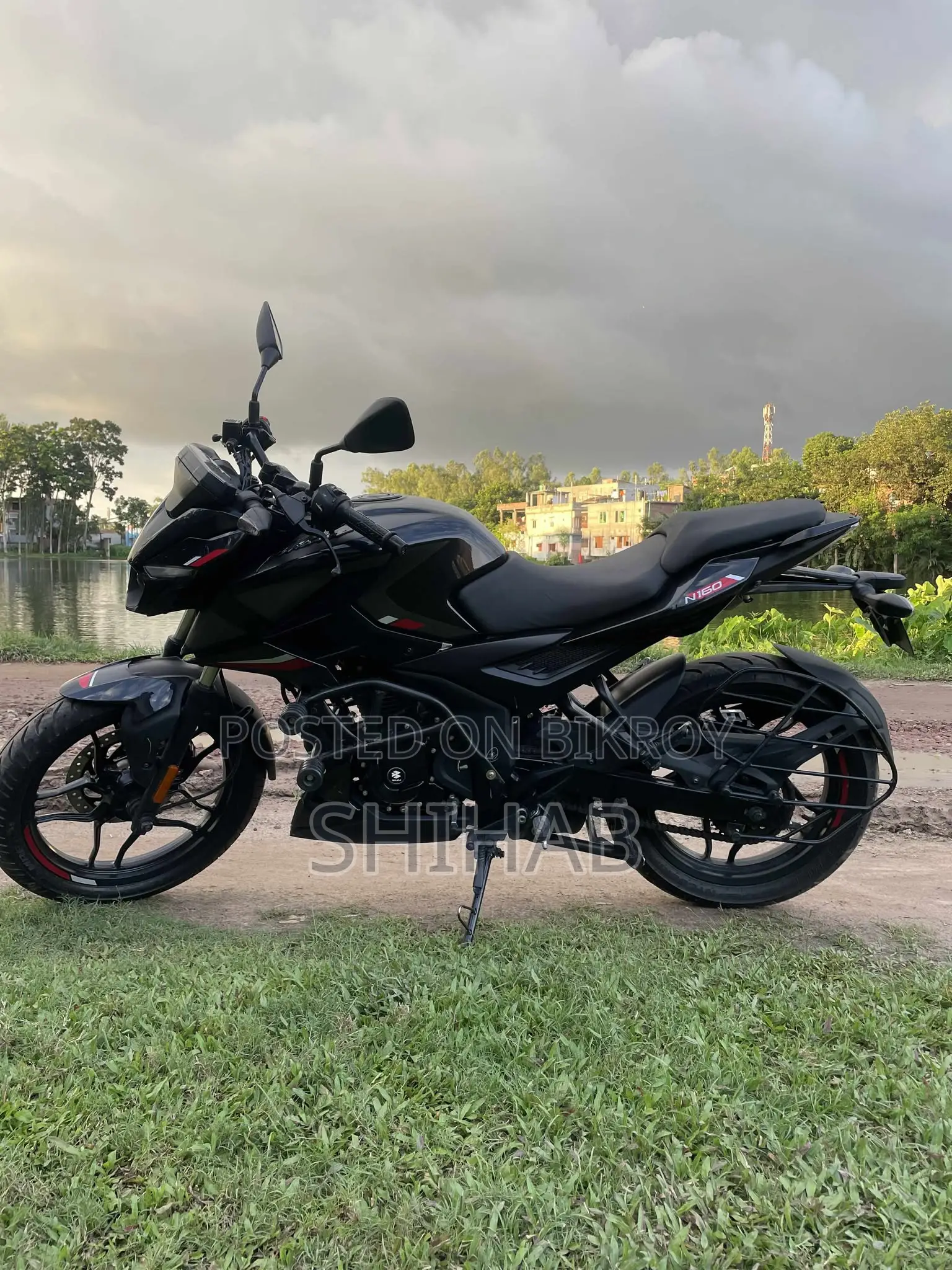 বাজাজ পালসার এন১৬০ ২০২৩ কালো