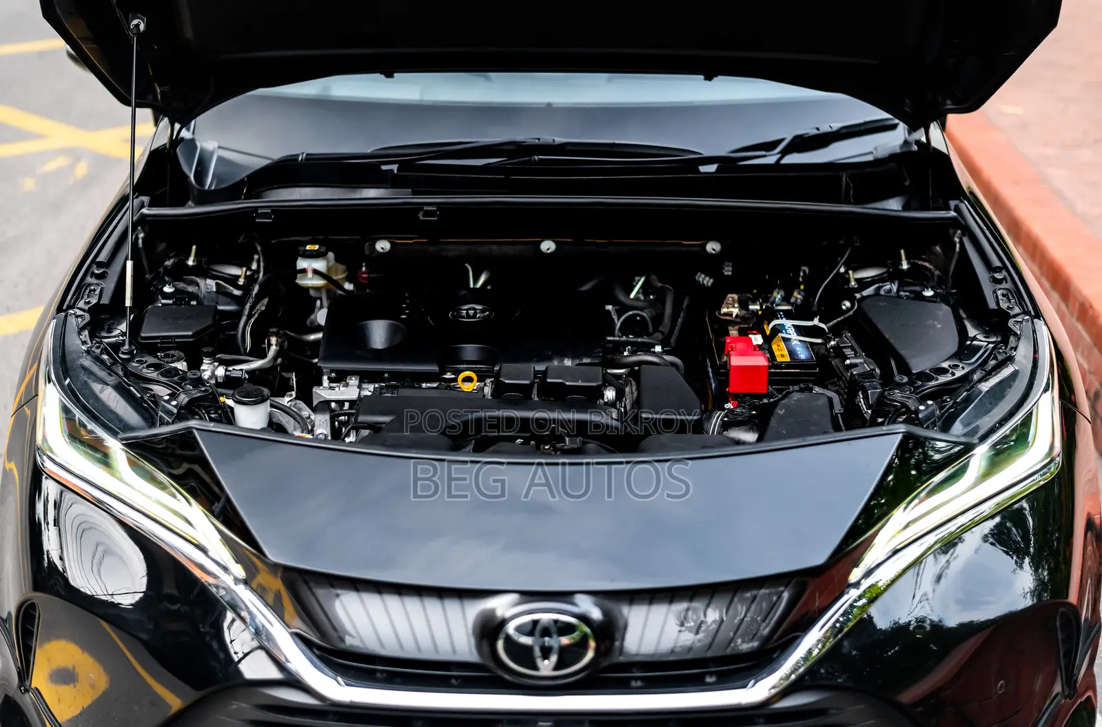 Toyota Harrier 2.0 2021 Black