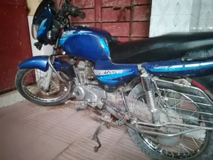 Bajaj 2004 Blue