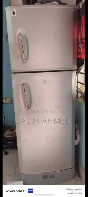 একটি Lg ফ্রিজ বিক্রি হবে নরমাল এবং ডিম দুটোই ভালো কাজ করে