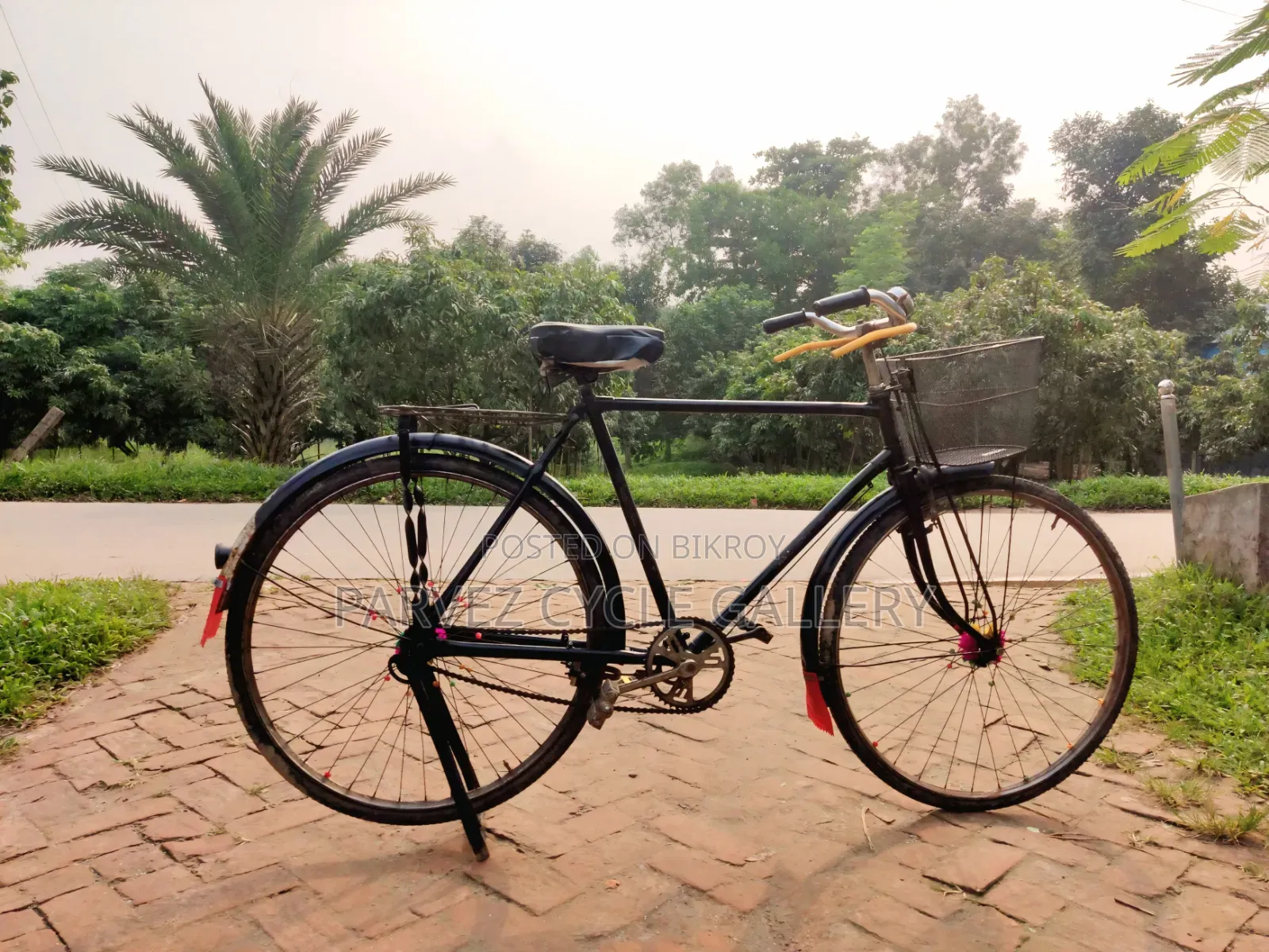 Hero 28" Full Serviced Cycle With Basket – Office Perfect |
