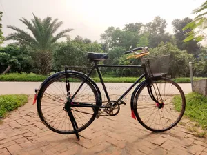 Hero 28" Full Serviced Cycle With Basket – Office Perfect |