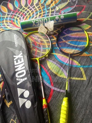 Yonex® ব্যাডমিন্টন কম্বো সেট কভার এবং শাটলকক সহ
