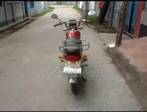 হোন্ডা ২০০৮ লাল