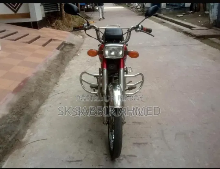Honda 2008 Red