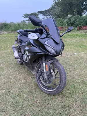CFMoto 300SR 2025 Black