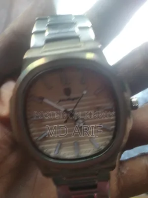 Poedagar Watch