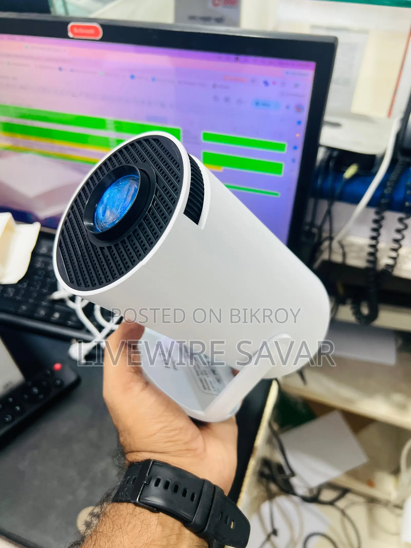Magcubic Hy300 Smart Mini Projector