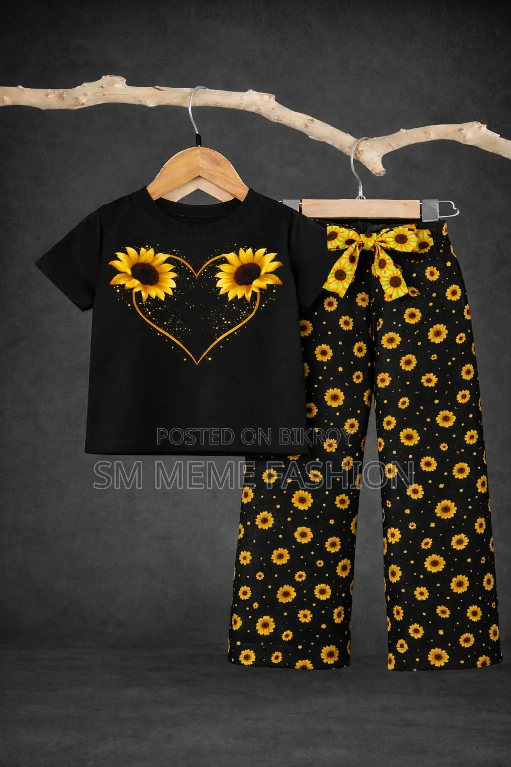 Half Sleeve T-shirt And Pant Set