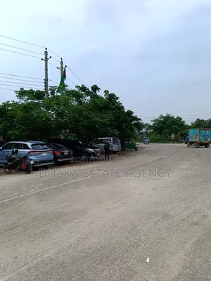 Sector-8, 100ft x 30ft Road Corner 7.50 Katha South/West Facing