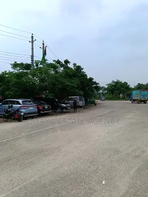 সেক্টর-৮, ১০০ ফুট x ৩০ ফুট রোড কর্নার ৭.৫০ কাঠা দক্ষিণ/পশ্চিমমুখী