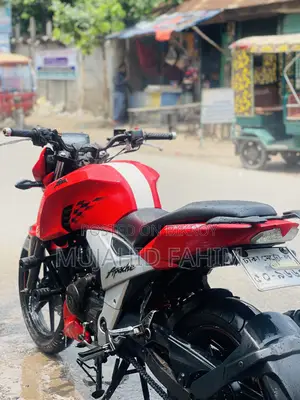 TVS Apache RTR 160 4V 2019 Red