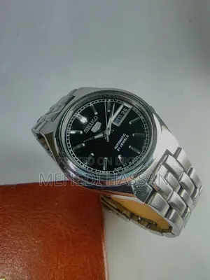 Seiko 5 Automatic - Classic Black Dial