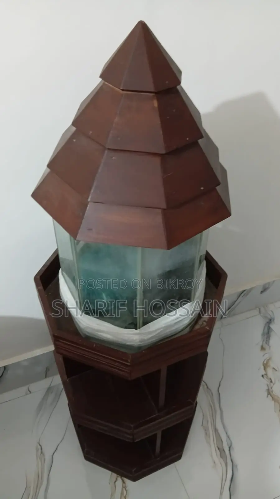 For Sale — Attractive Wood and Glass Aquarium (with stand)