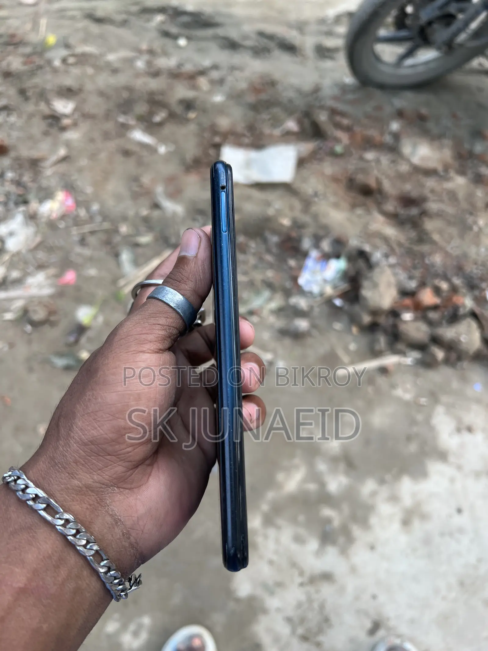 Vivo Y11 32 GB Blue