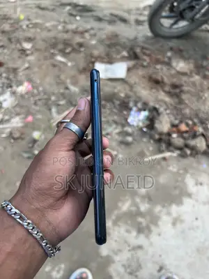 Vivo Y11 32 GB Blue