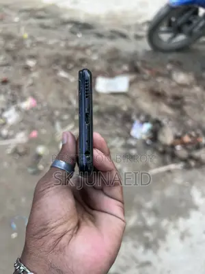 Vivo Y11 32 GB Blue