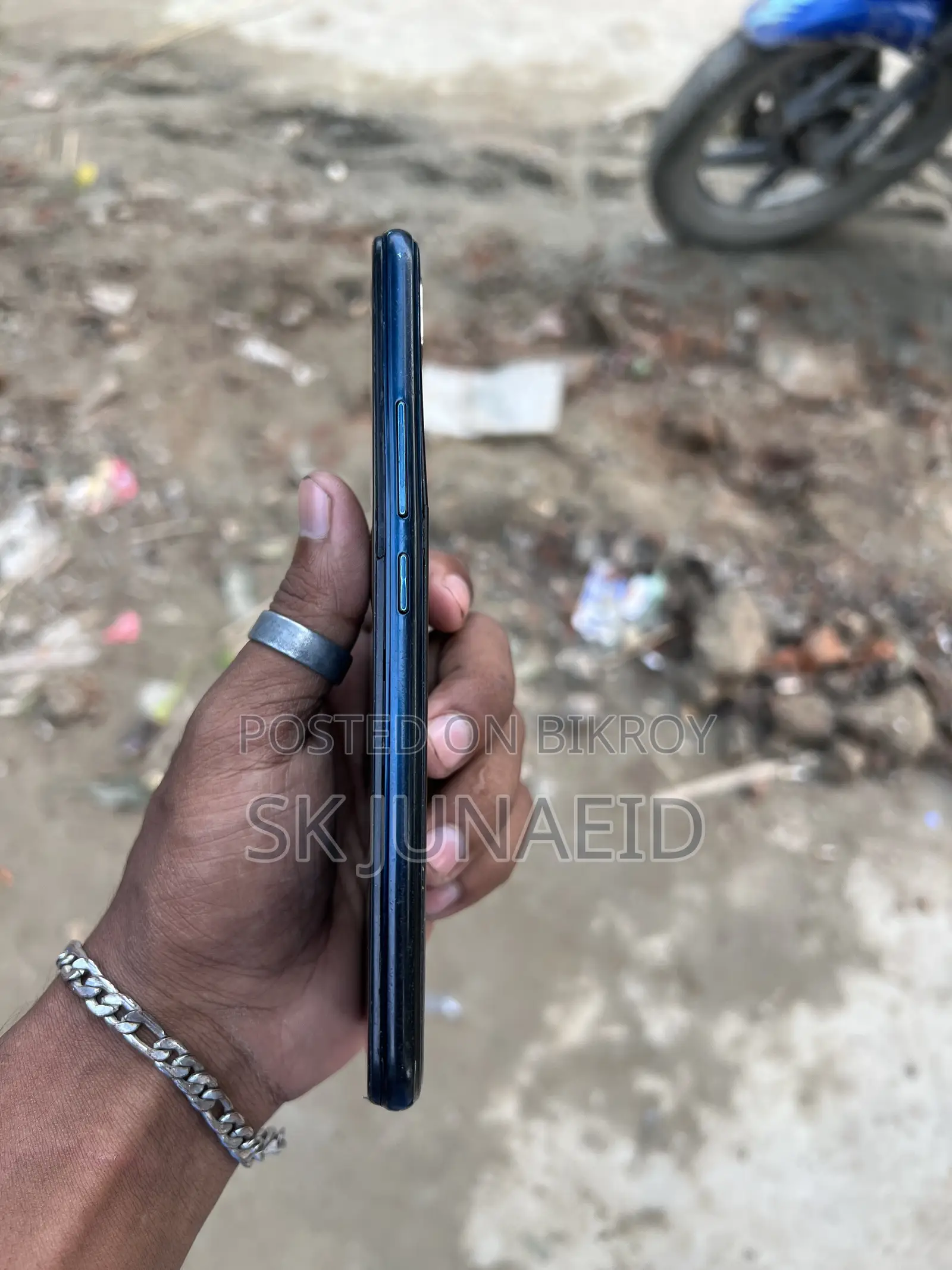 Vivo Y11 32 GB Blue