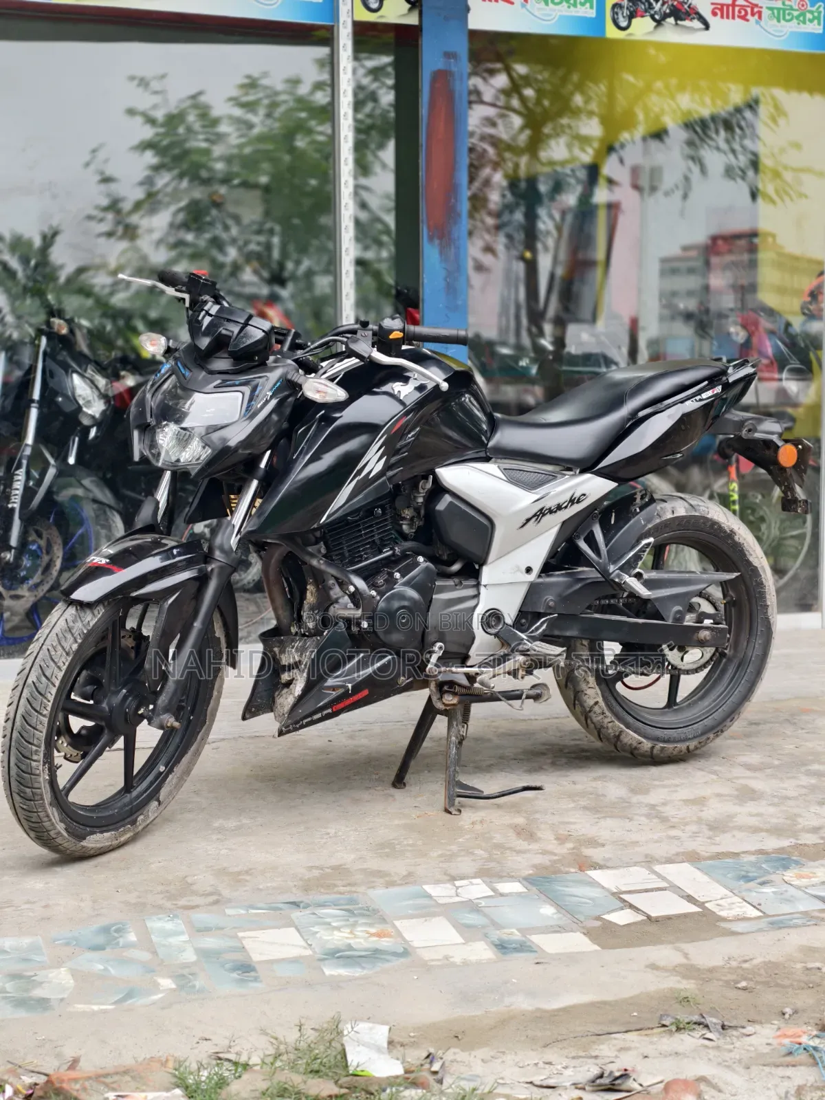 TVS Apache 160 4V 2019 Black