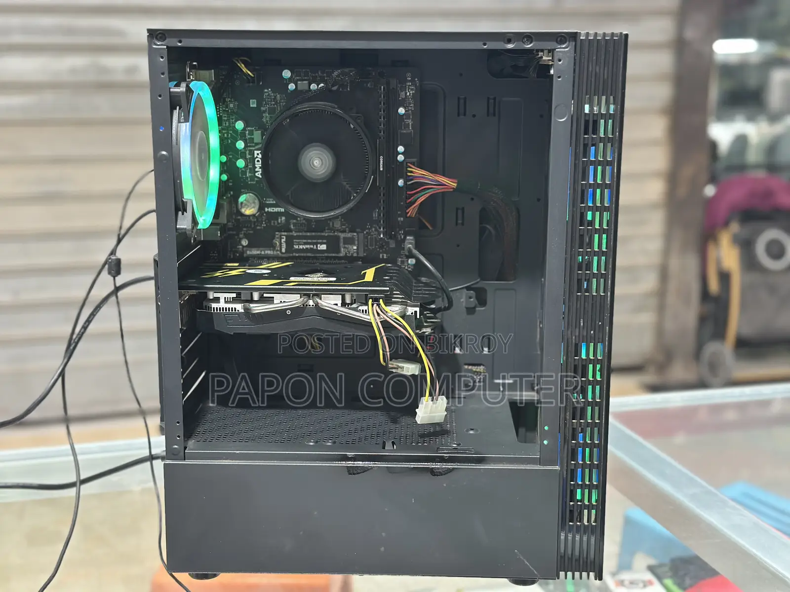 Desktop Computer 8GB AMD Ryzen 5 SSD 256GB