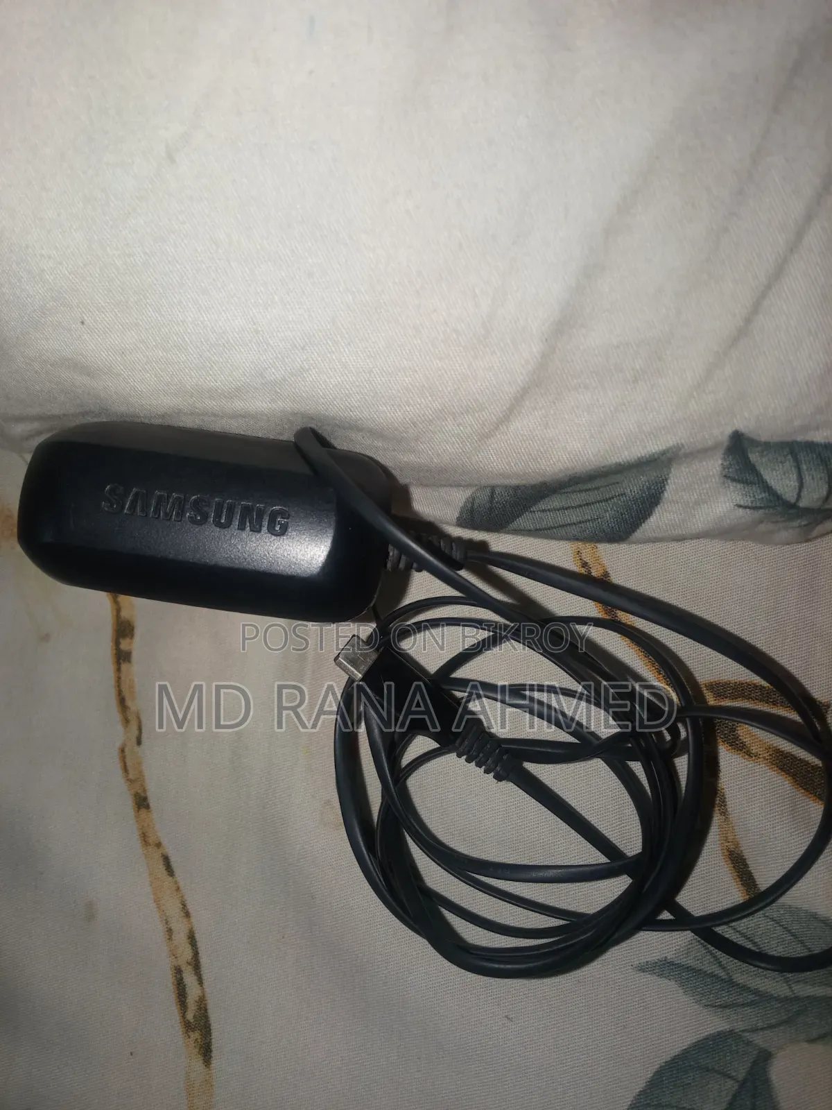 Samsung Metro 312 White