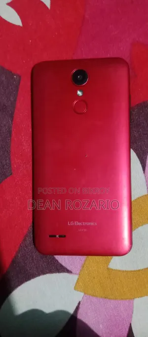 LG It V36 32 GB Red