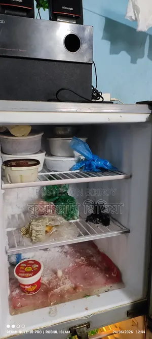 Good quality Walton double door fridge for sale