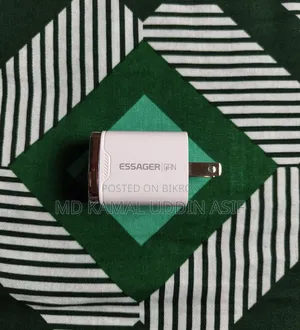 এসেজার ৩৩ ওয়াট গ্যান ইউএসবি সি চার্জার ডিজিটাল ডিসপ্লে পিডি ফাস্ট চার্জিং