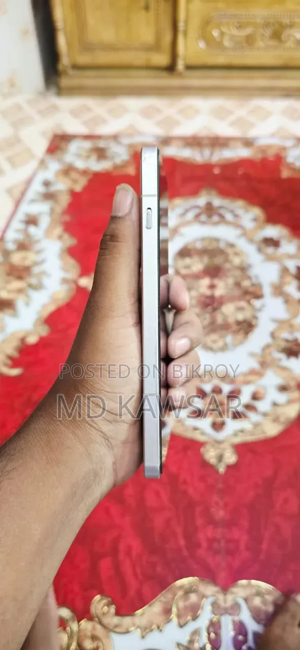 ওয়ানপ্লাস এইস ২৫৬ জিবি হোয়াইট